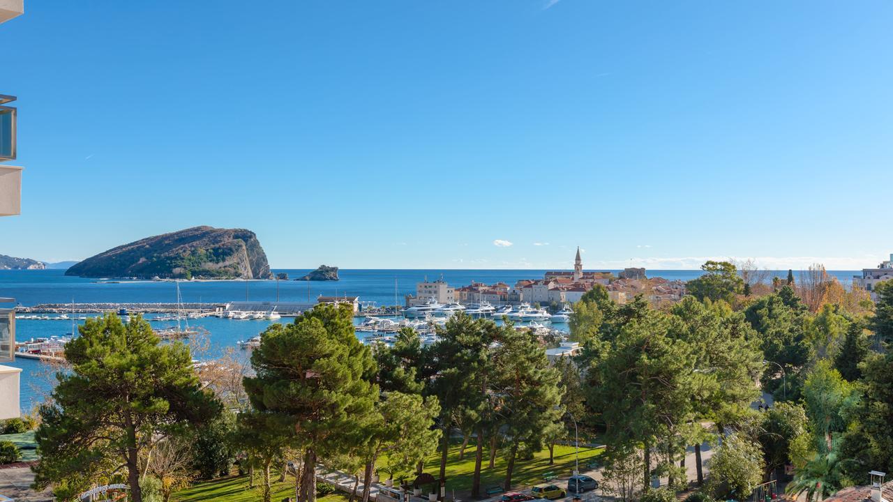 Apartments Krug Budva Luaran gambar