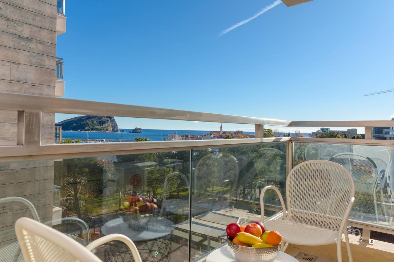 Apartments Krug Budva Luaran gambar