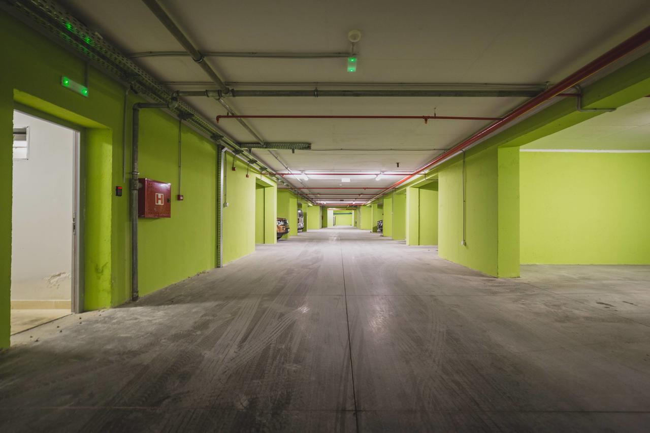 Apartments Krug Budva Luaran gambar