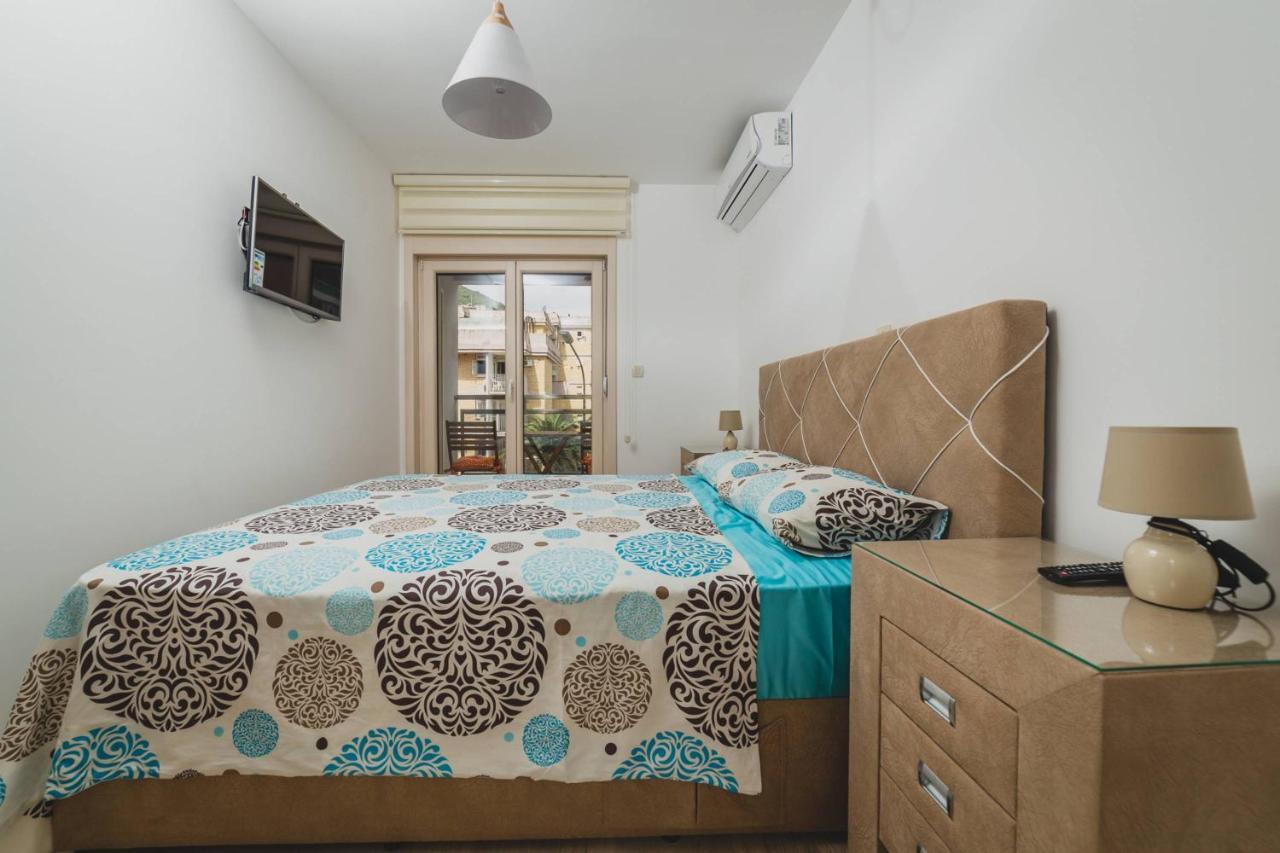 Apartments Krug Budva Luaran gambar