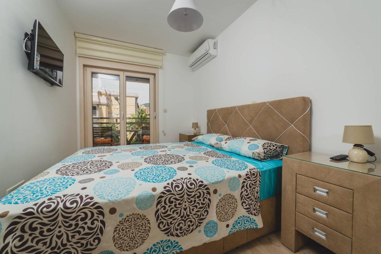 Apartments Krug Budva Luaran gambar