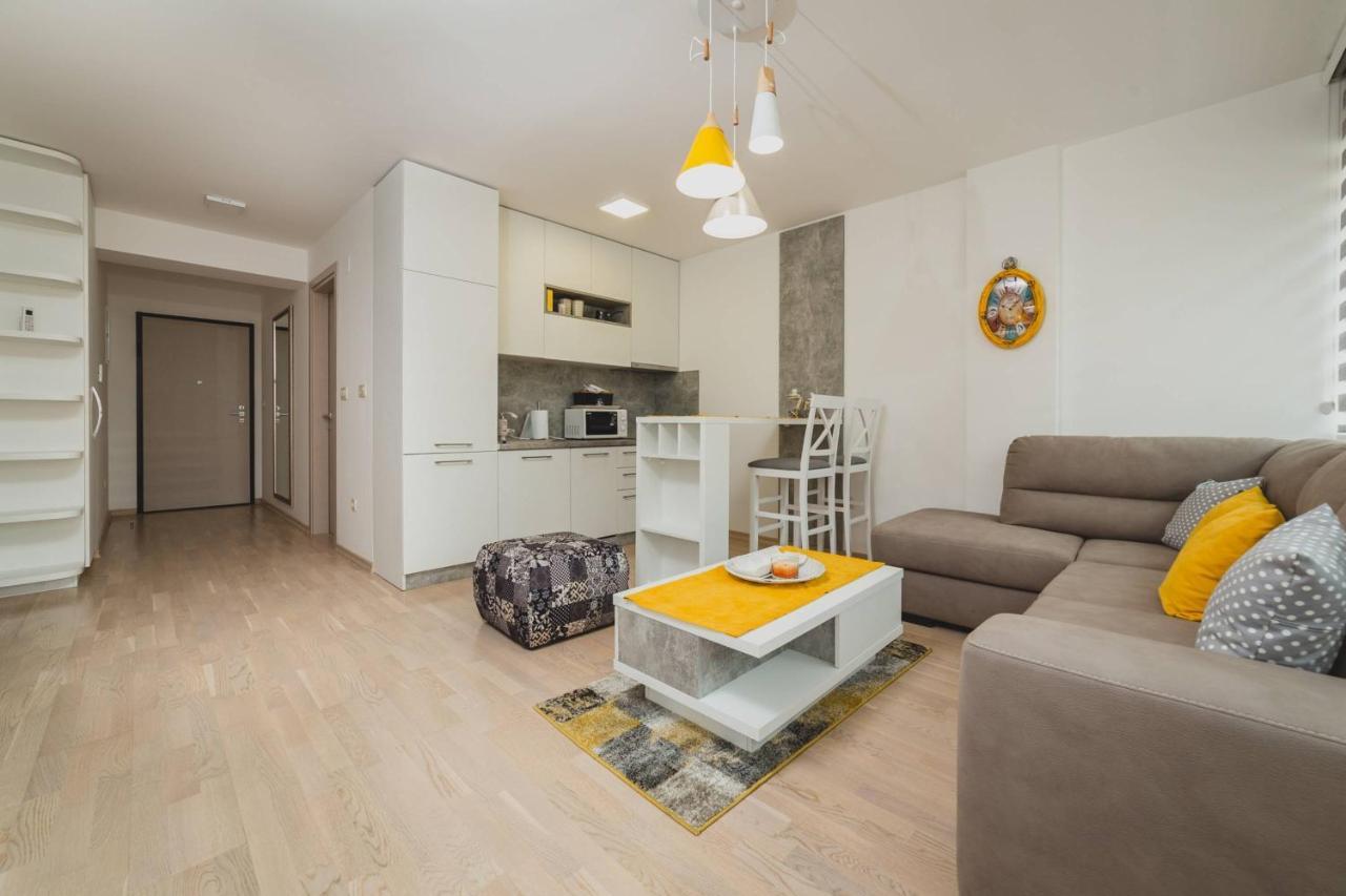 Apartments Krug Budva Luaran gambar